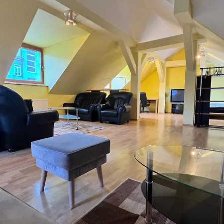 Appartamento Center-big-apartman-110m2-tv-internet Bratislava
